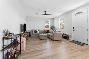 3414 Riverview Dr, Tampa, FL 33604 - Photo 30