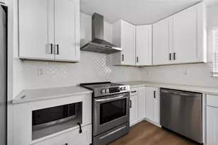 4618 W Pearl Ave, Tampa, FL 33611 - Photo 8
