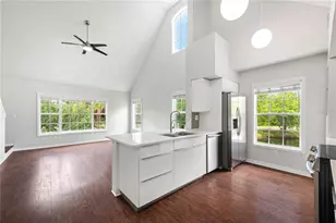 9412 Lake Chase Island Way, Tampa, FL 33626 - Photo 6