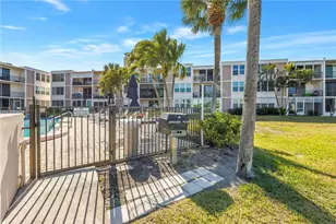 7401 Bay Island Dr S, South Pasadena, FL 33707 - Photo 26