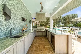 19 Bayfront Ct S, Saint Petersburg, FL 33711 - Photo 44