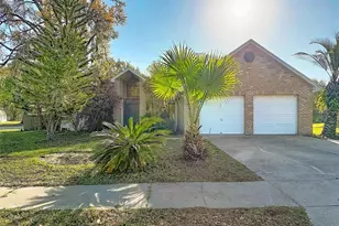 1040 Sawyers Ct, Lutz, FL 33559 - Photo 1