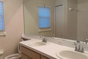 302 Crystal Goblet Ct, Valrico, FL 33594 - Photo 14