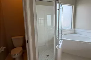 10401 Canary Isle Dr, Tampa, FL 33647 - Photo 12