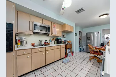 471 Sierra Circle E, Largo, FL 33770 - Photo 10