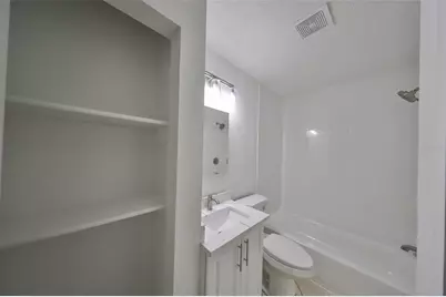 3710 Danny Bryan Boulevard, Tampa, FL 33619 - Photo 6