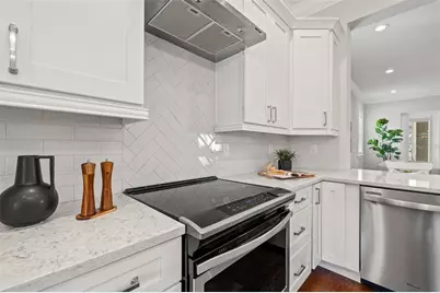 445 29th Avenue N, Saint Petersburg, FL 33704 - Photo 12