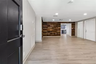 6705 Ralston Beach Cir, Tampa, FL 33614 - Photo 2