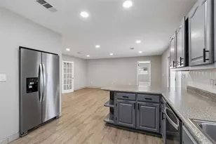 6705 Ralston Beach Cir, Tampa, FL 33614 - Photo 10