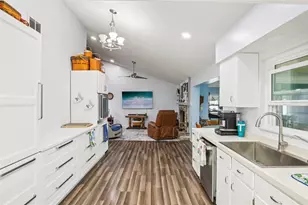 3613 Coppertree Cir, Brandon, FL 33511 - Photo 8