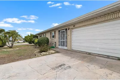 656 Fort Duquesna Drive, Sun City Center, FL 33573 - Photo 4