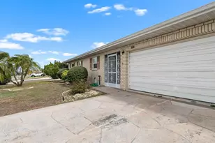 656 Fort Duquesna Dr, Sun City Center, FL 33573 - Photo 4