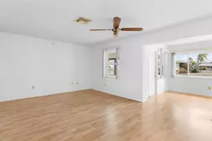 656 Fort Duquesna Dr, Sun City Center, FL 33573 - Photo 6