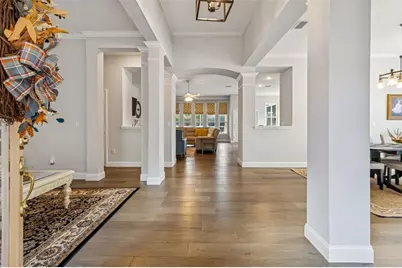 5506 Camille Court, Lutz, FL 33558 - Photo 4