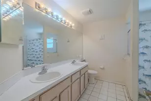 3732 Hollow Wood Dr, Valrico, FL 33596 - Photo 28