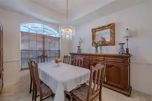 3732 Hollow Wood Dr, Valrico, FL 33596 - Photo 10