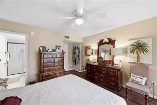 2506 Hammock Ct, Clearwater, FL 33761 - Photo 6