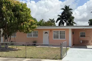 32 Roanoke Dr, Fort Myers, FL 33905 - Photo 1