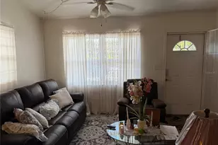 32 Roanoke Dr, Fort Myers, FL 33905 - Photo 4