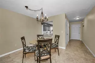 400 Glennes Ln, Dunedin, FL 34698 - Photo 8