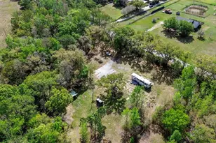 2015 W Socrum Loop Rd, Lakeland, FL 33810 - Photo 4