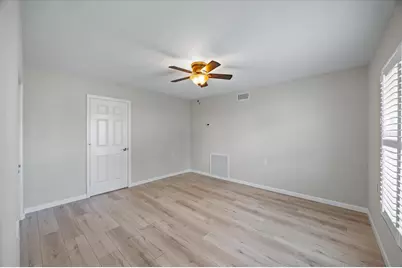 7886 9th Avenue S, Saint Petersburg, FL 33707 - Photo 26