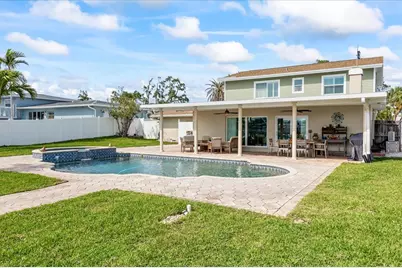 7886 9th Avenue S, Saint Petersburg, FL 33707 - Photo 8