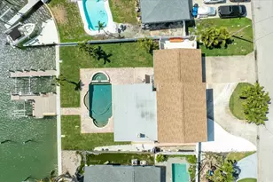 7886 9th Ave S, Saint Petersburg, FL 33707 - Photo 44