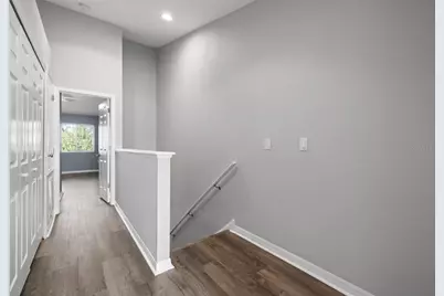 11231 Kapok Grand Circle, Saint Petersburg, FL 33708 - Photo 20