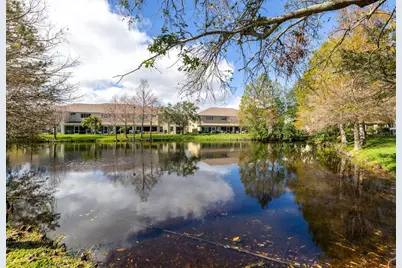 11231 Kapok Grand Circle, Saint Petersburg, FL 33708 - Photo 30