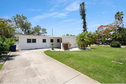 301 41st Avenue, Saint Pete Beach, FL 33706 - Photo 1