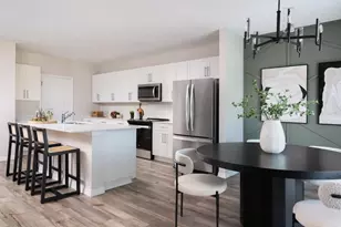 36688 Sagemoor Dr, Zephyrhills, FL 33541 - Photo 2