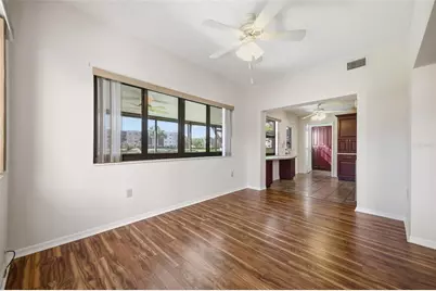 8140 Terrace Garden Drive N #102, Saint Petersburg, FL 33709 - Photo 10