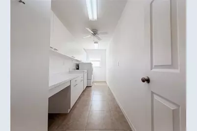 3339 Sheffield Circle, Sarasota, FL 34239 - Photo 6