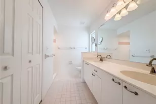 3339 Sheffield Cir, Sarasota, FL 34239 - Photo 22