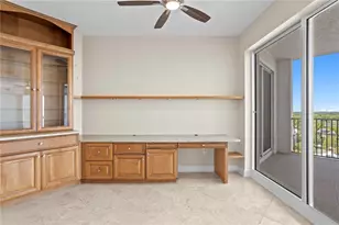 300 Beach Dr NE, Saint Petersburg, FL 33701 - Photo 18