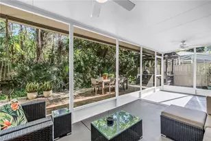 355 Red Cedar Ct NE, Saint Petersburg, FL 33703 - Photo 4