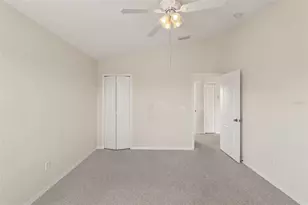 8001 Canterbury Lake Blvd, Tampa, FL 33619 - Photo 20