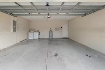 8001 Canterbury Lake Boulevard, Tampa, FL 33619 - Photo 22