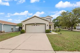 8001 Canterbury Lake Blvd, Tampa, FL 33619 - Photo 2