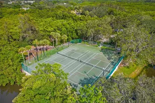 713 Caya Costa Ct NE, Saint Petersburg, FL 33702 - Photo 42