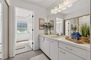 713 Caya Costa Ct NE, Saint Petersburg, FL 33702 - Photo 26