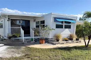 7213 Mt Essex Dr NE, Saint Petersburg, FL 33702 - Photo 2