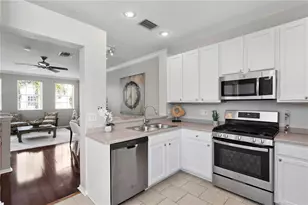 1427 Harbour Walk A Rd, Tampa, FL 33602 - Photo 22