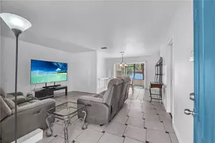 1001 Hallwood Loop, Brandon, FL 33511 - Photo 2