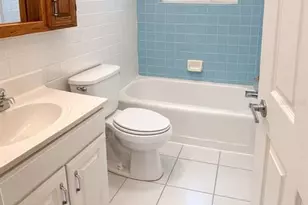 3975 Porpoise Dr SE, Saint Petersburg, FL 33705 - Photo 8