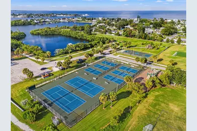 4420 Pompano Drive SE, Saint Petersburg, FL 33705 - Photo 28