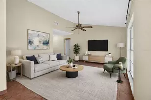 9761 Fox Chapel Rd, Tampa, FL 33647 - Photo 4