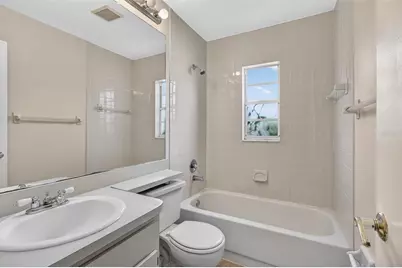 9761 Fox Chapel Road, Tampa, FL 33647 - Photo 24