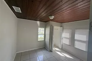 3612 N 52nd St, Tampa, FL 33619 - Photo 8